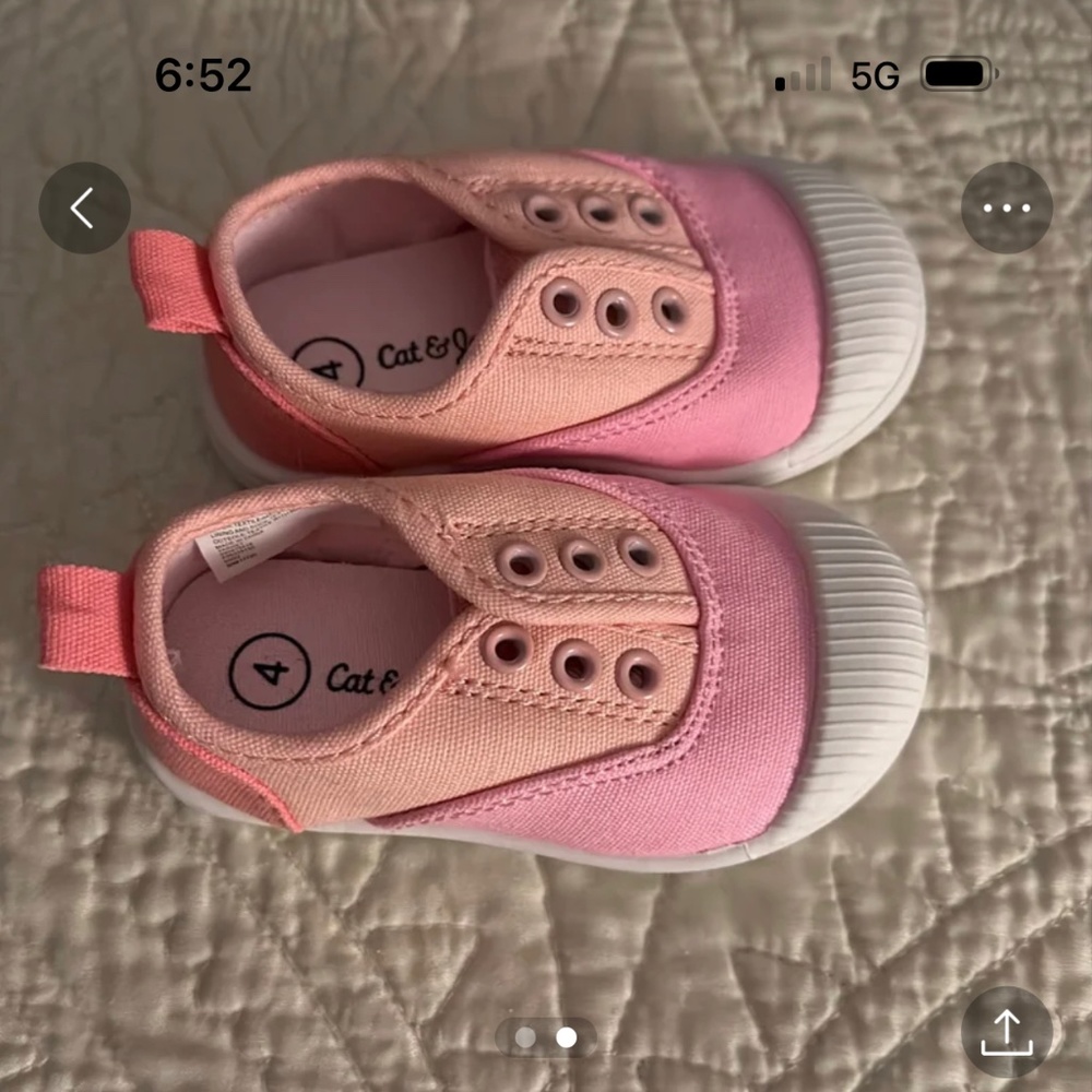 Cat & Jack Toddler Size 4 Shoes